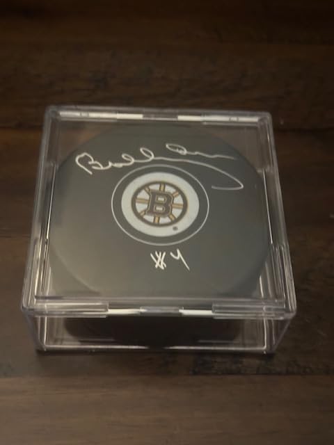 Boston Bruins Bobby Orr Autographed Puck