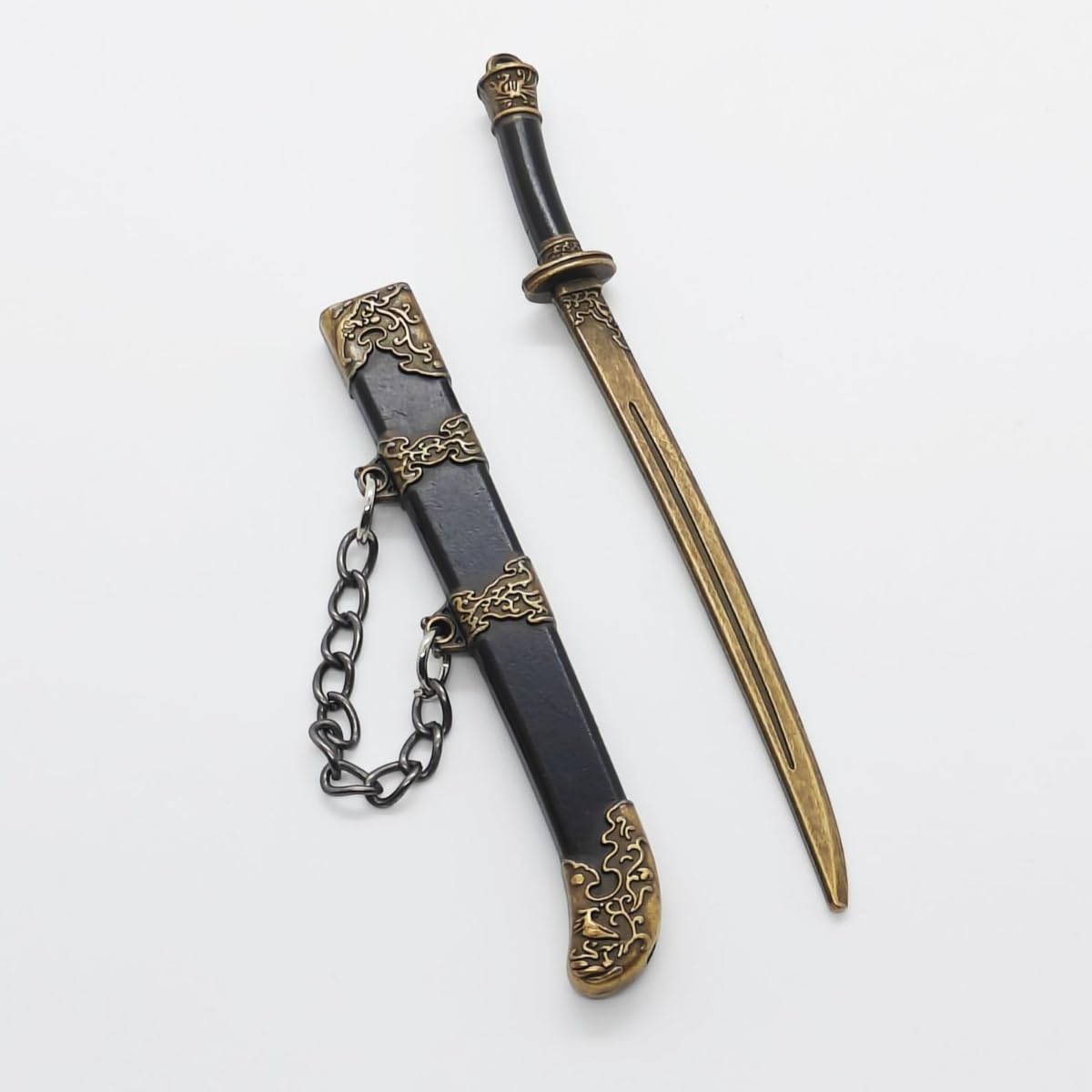 Mini Keychain with Detachable Handle for Antique Swords Made of Alloy Material, 