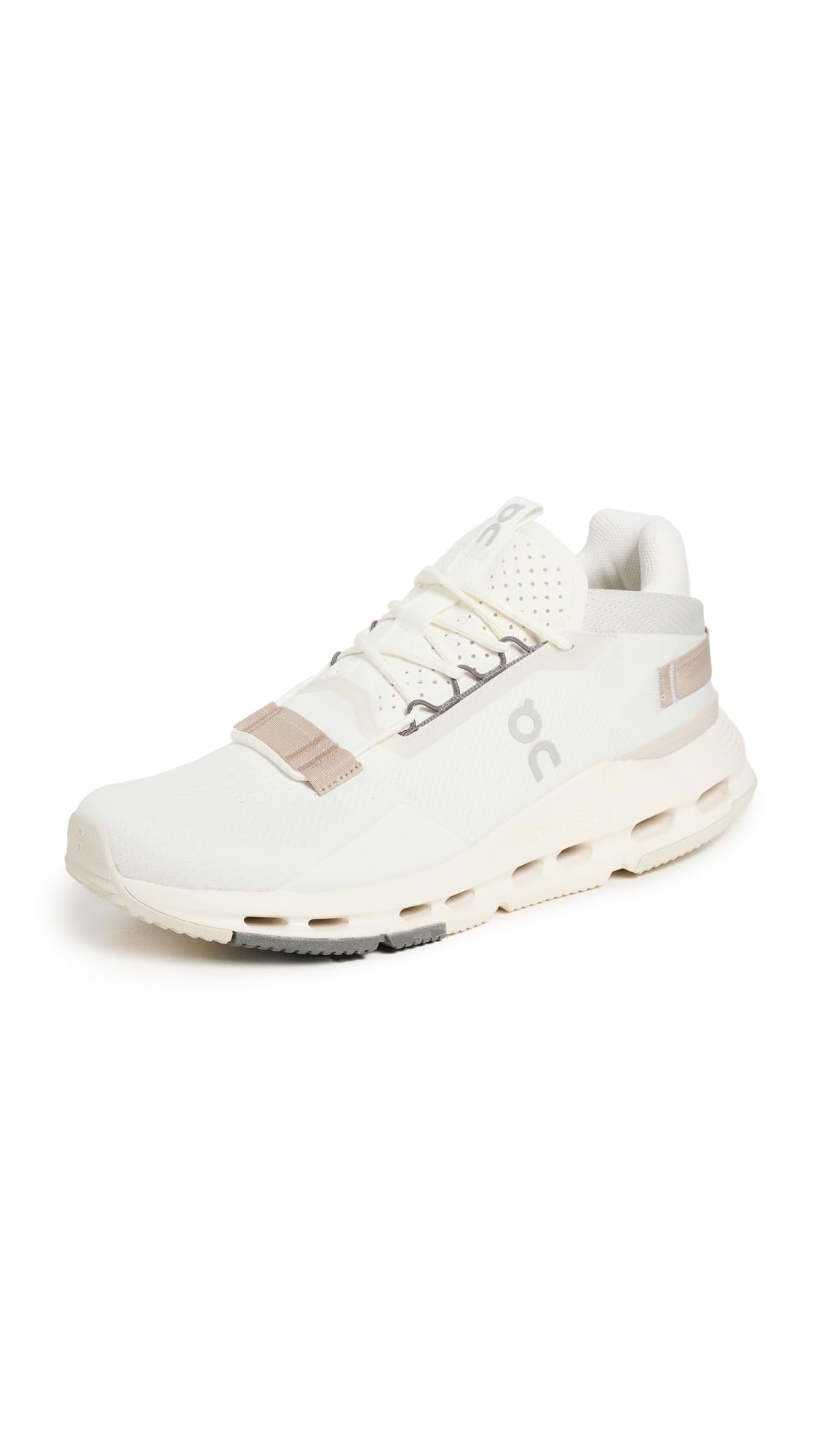 ON Women's Cloudnova 2Sneaker