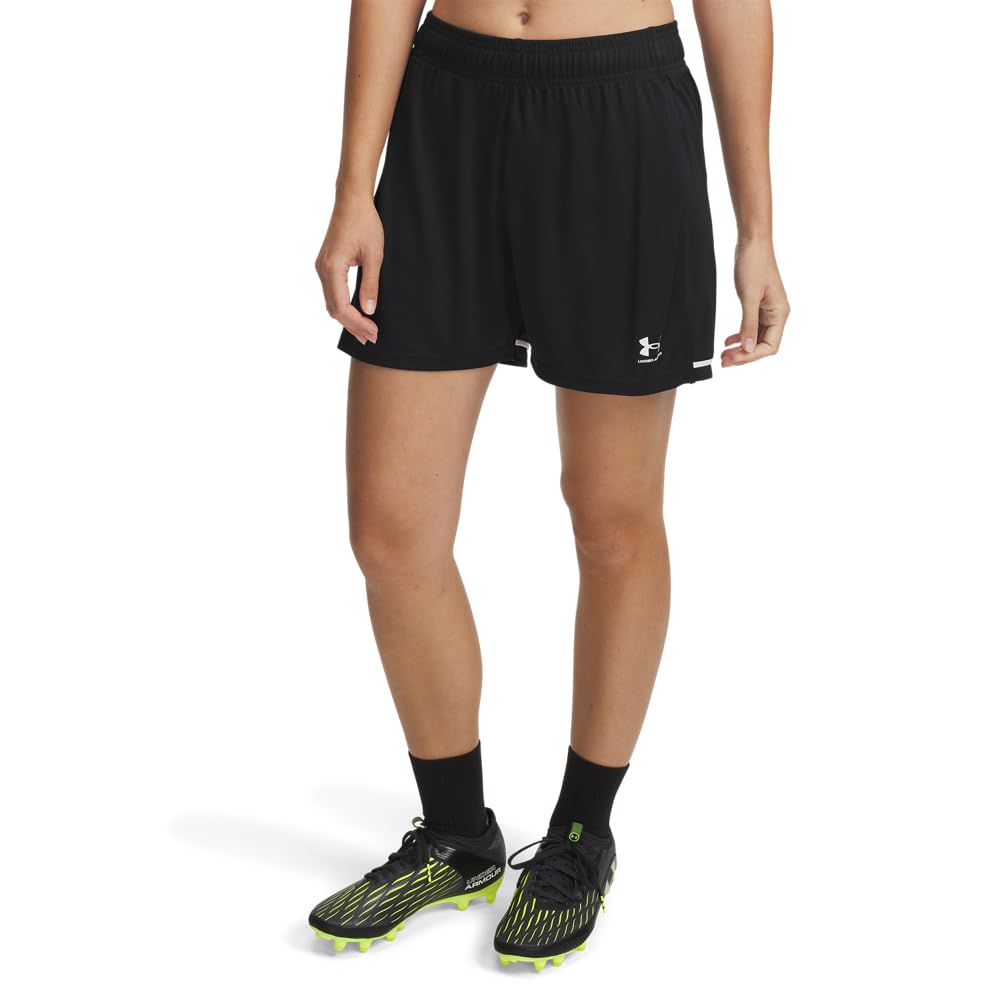 Under Armour Womens Challenger ShortsShorts