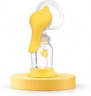 Medela Harmony Manual Breast Pump, On-the-Go, More Milk Output | Soft-Rim PersonalFit Flex Comfort Shield (24mm), 2-Phase Expression, Lightweight & Portable, 5 oz, BPA-Free, Hand Pump
