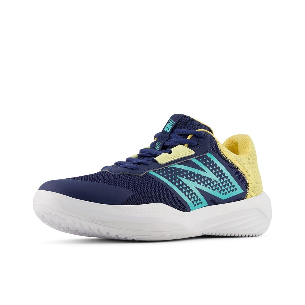 New Balance 696 V6 Tennis ShoesWomen