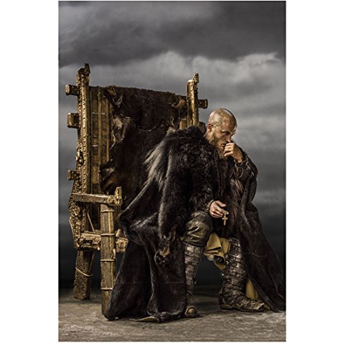 Vikings Travis Fimmel as Ragnar Lothbrok Seated on Throne Holding Cross 8 x 10 P