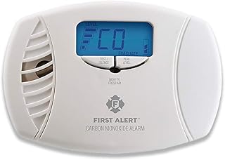 First Alert CO615A Carbon Monoxide Plug-In Alarm with Battery Backup and Digital Display