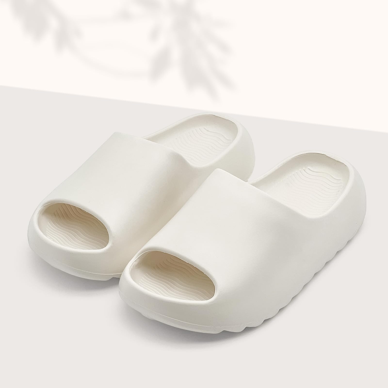 Cloud Slippers for Kids Boys Girls Shower Slippers Bath Pool Slippers Kids House