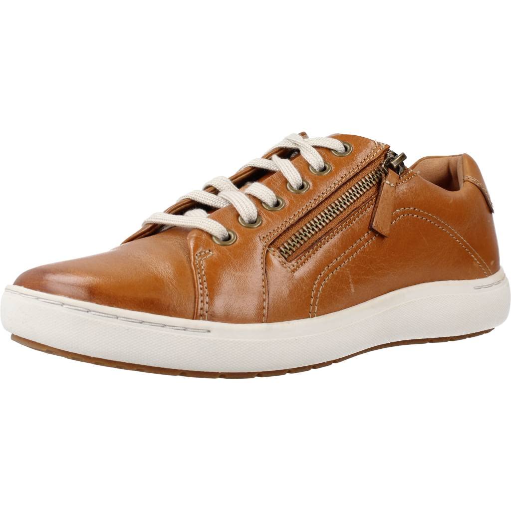Clarks Women's Nalle LaceSneaker