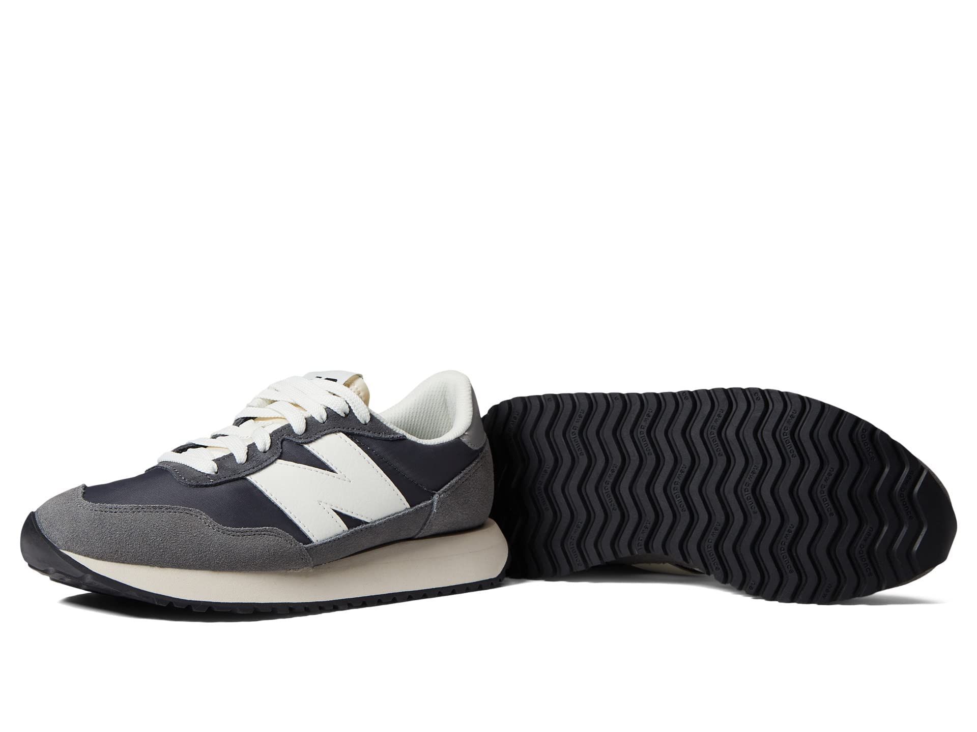 New Balance Men's New Balance New Model Sneakers