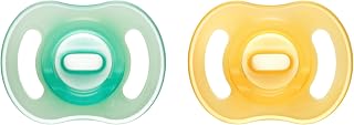 Tommee Tippee Ultra-Light StayPut Night Glow Soother 0-6m Pack of 2 | Lightweight One-Piece Design
