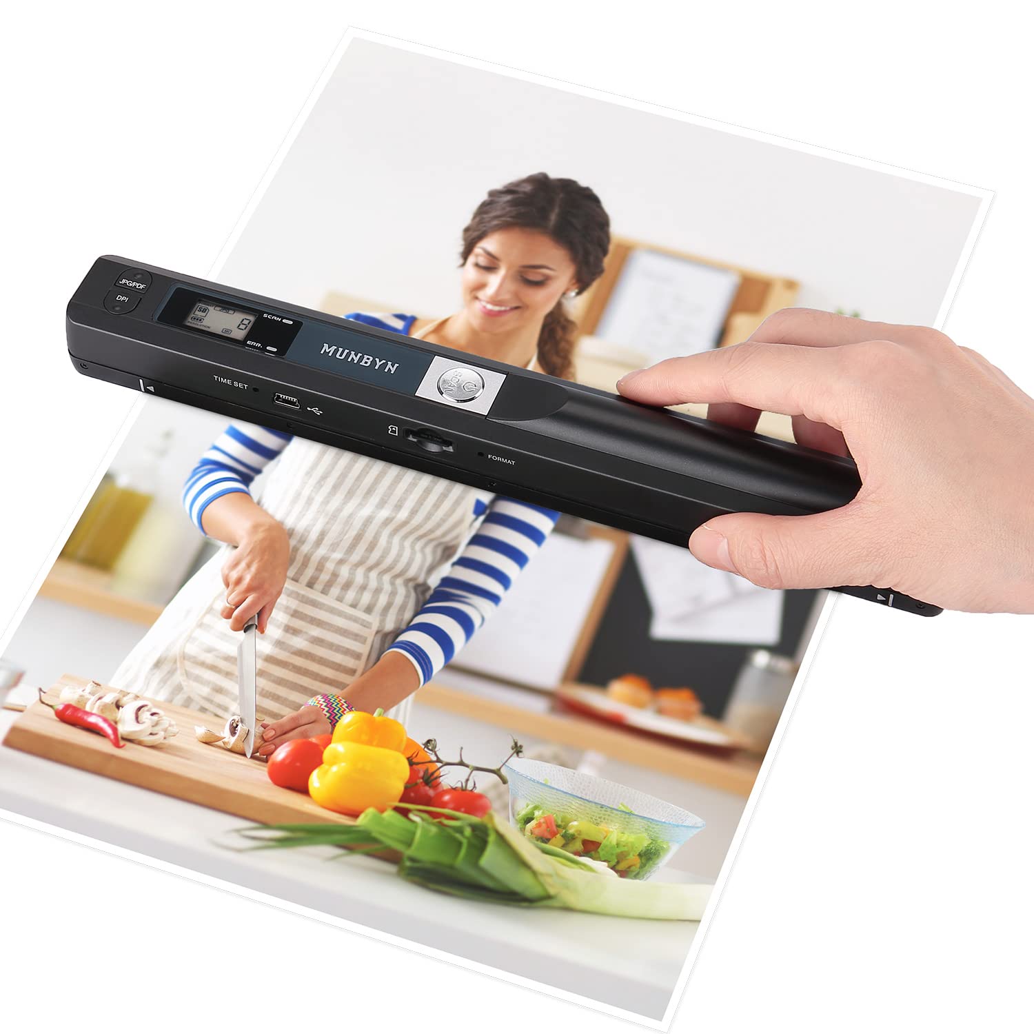 MUNBYN Portable Scanner, 900 DPI Handheld Wand Scanner, A4, 16GB SD, Black | A4 