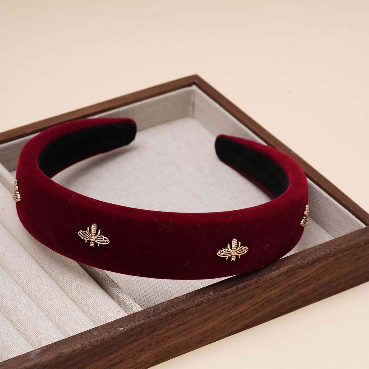 Cute and Elegant Women Velvet Headband with Bee Embroidery Headband, Fashion Thi