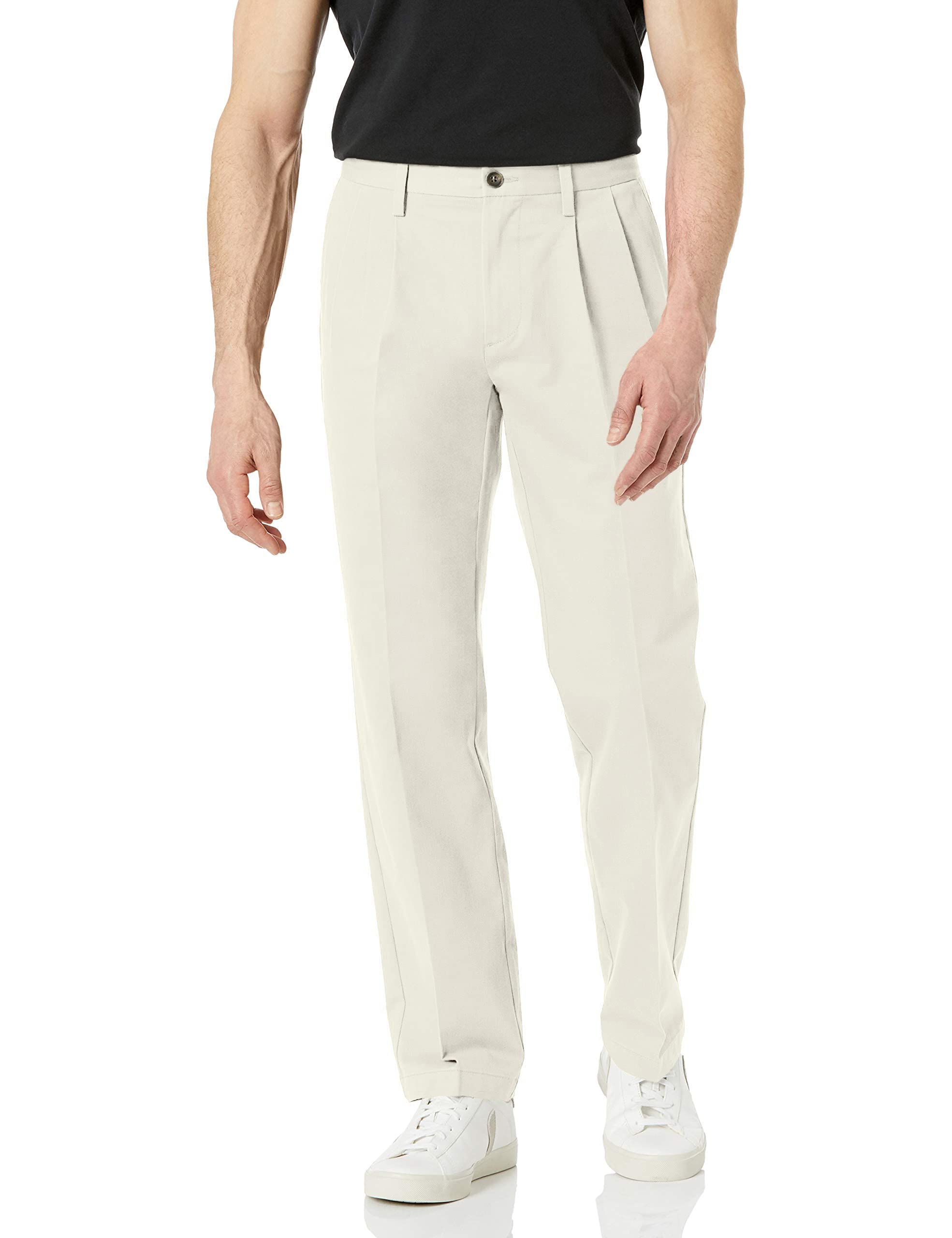 Amazon Essentials Men's Wrinkle-Resistant Chino Trousers with Classic Fit and Pl