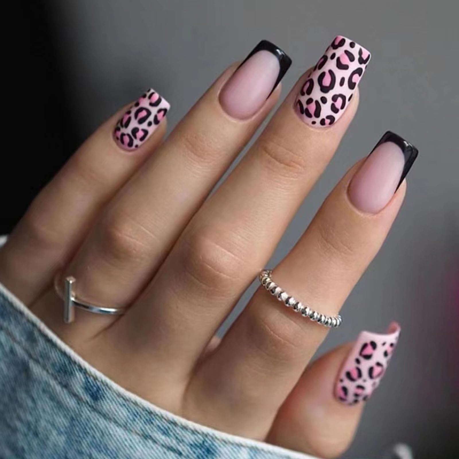 24pcs Short Square Fake Nails French Pink Tip Press Cherry Design Elegant Acryli