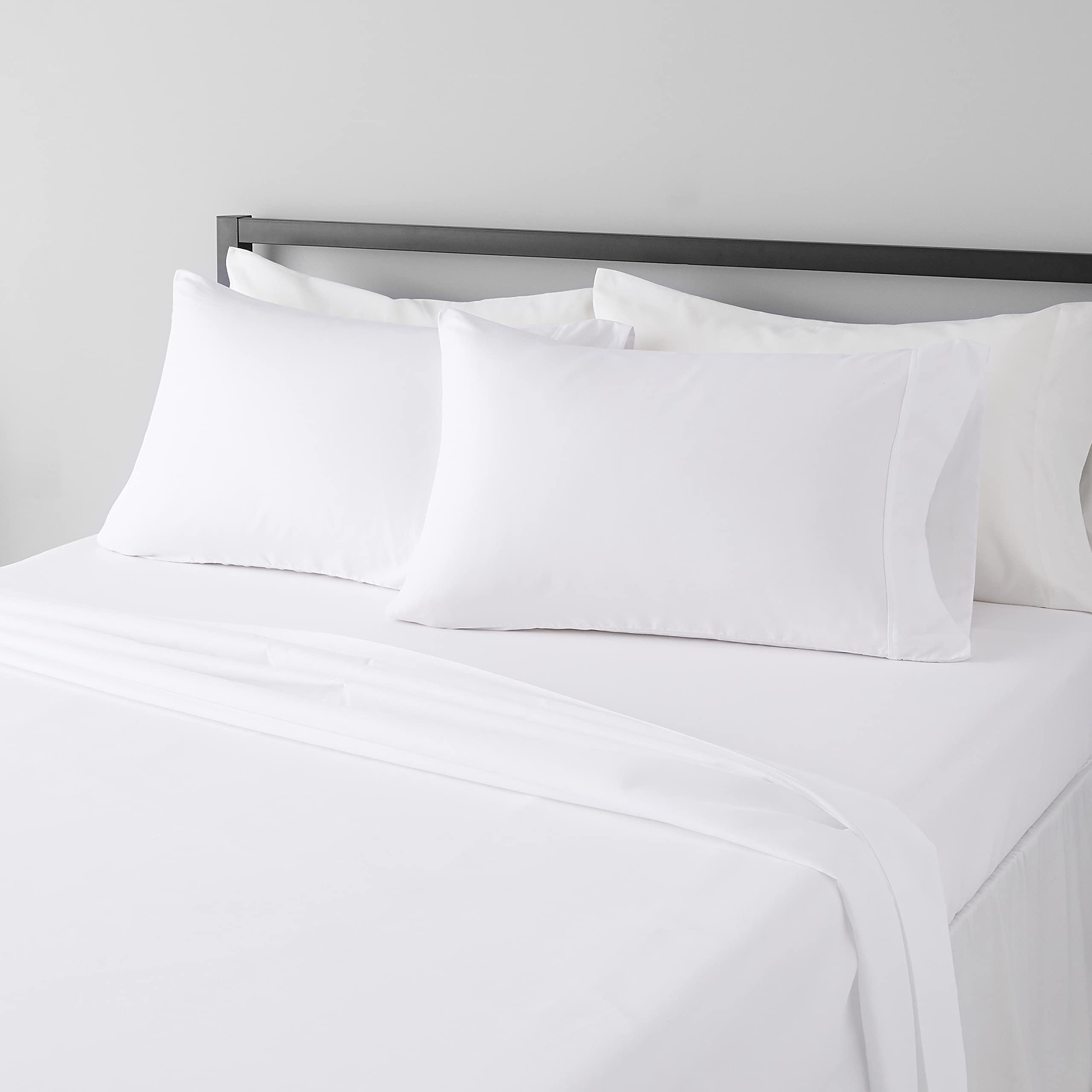 Amazon Basics Lightweight Super Soft Breathable Wrinkle-Resistant Microfiber 4-P
