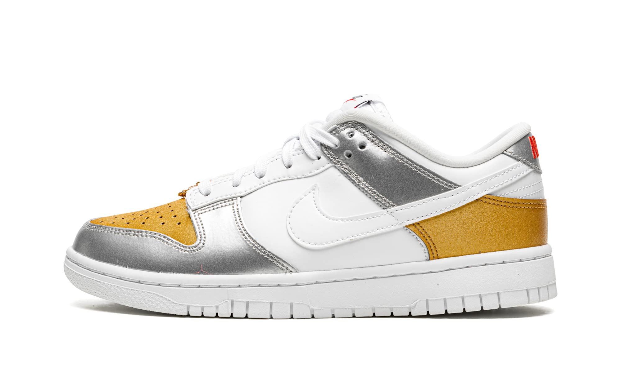 Nike Dunk Low SE Women's Trainers