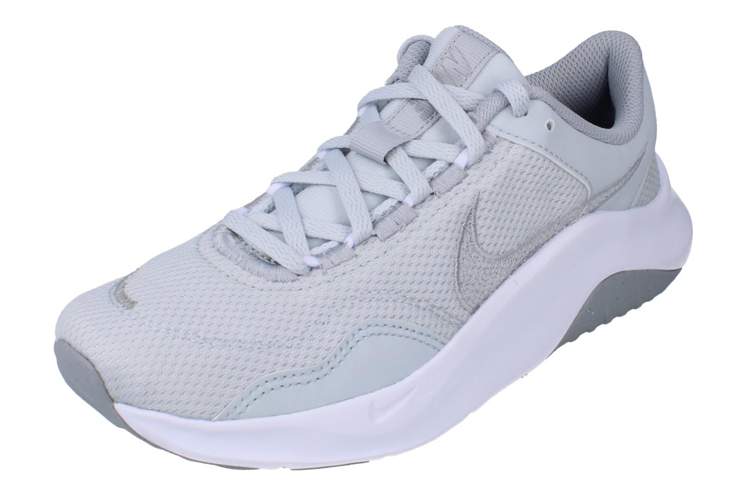 Nike Nike Legend Essential 3 Premium Women's Trainers
