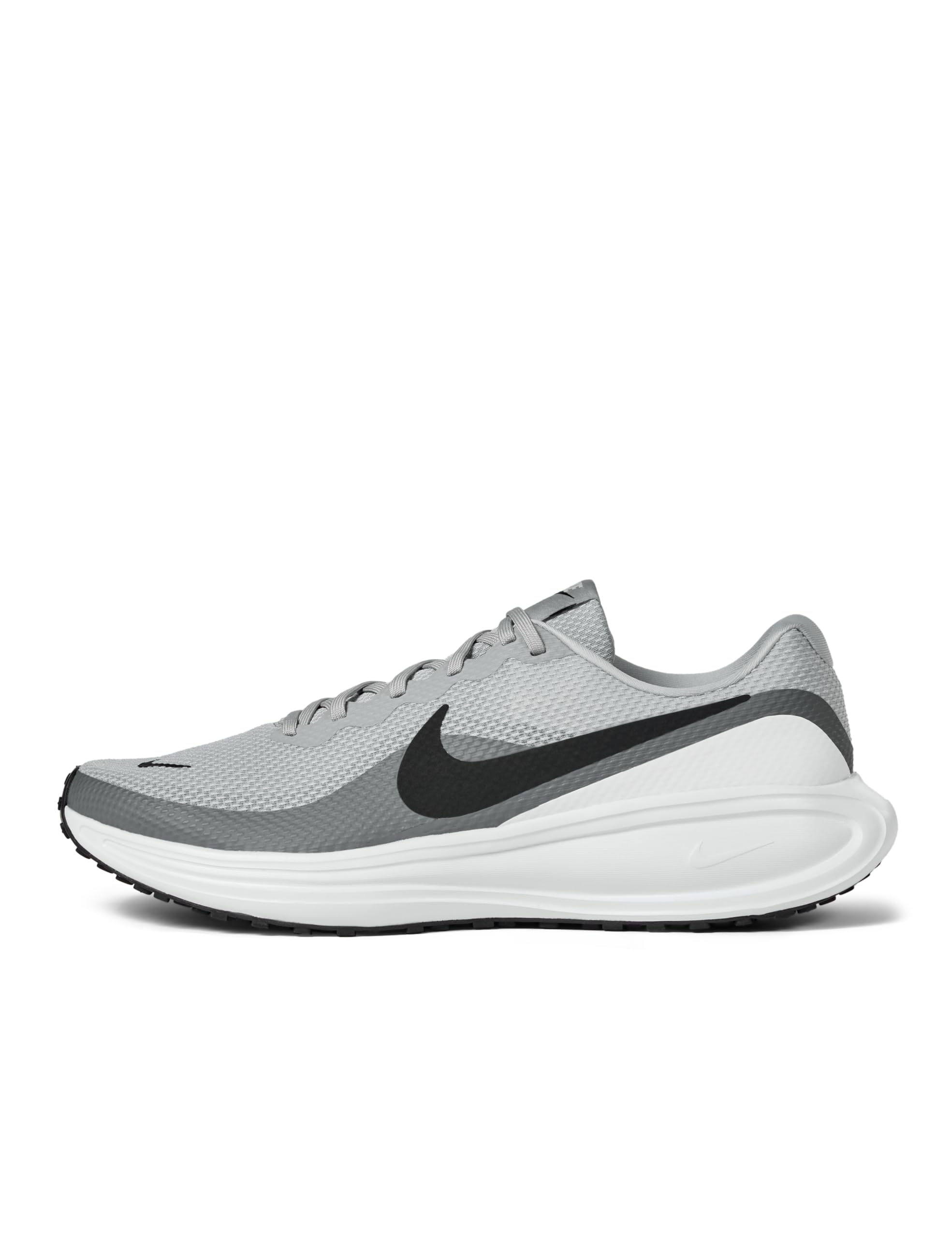 NIKE Men's Revolution 8Sneaker