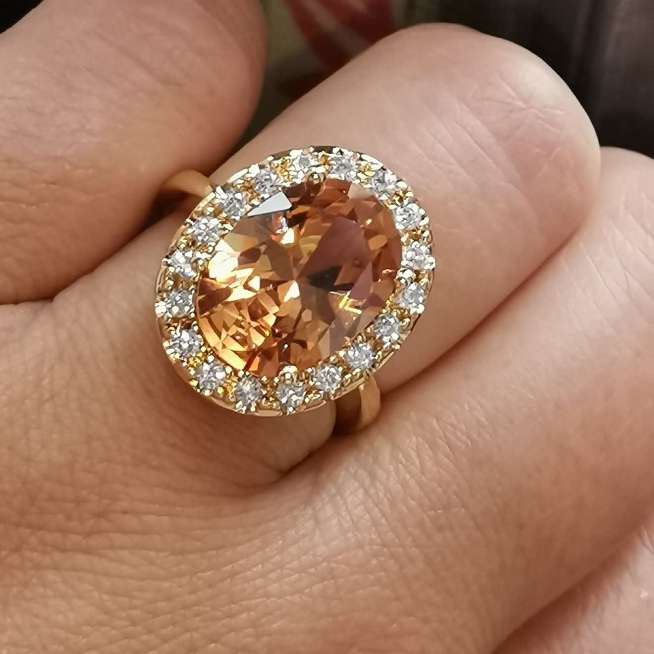 GUIDECUN Golden Tone Oval Shaped Champagne CZ & Round Clear Cubic Zirconia Halo 