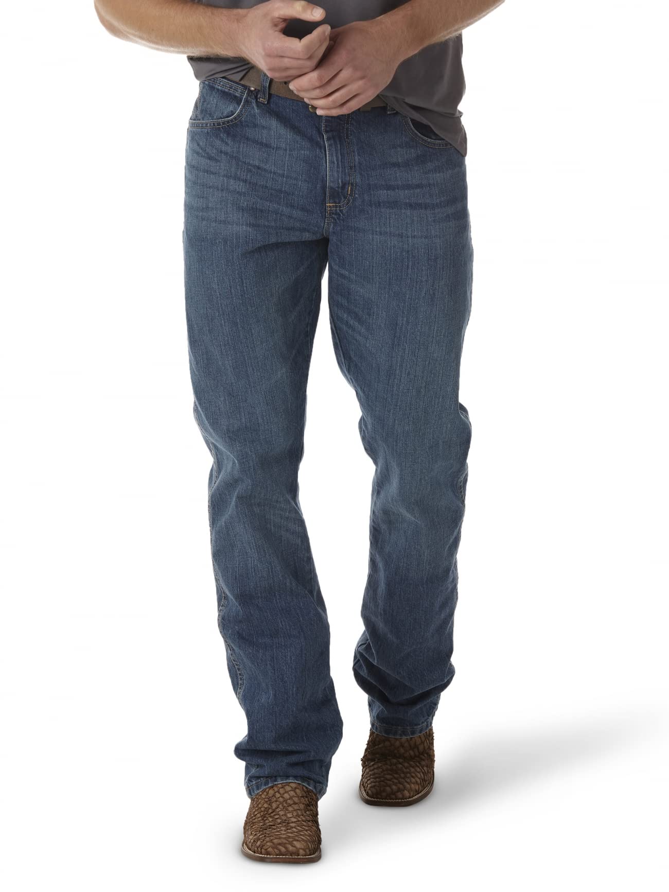 Wrangler Men's Retro Relaxed Fit Boot Cut Jean