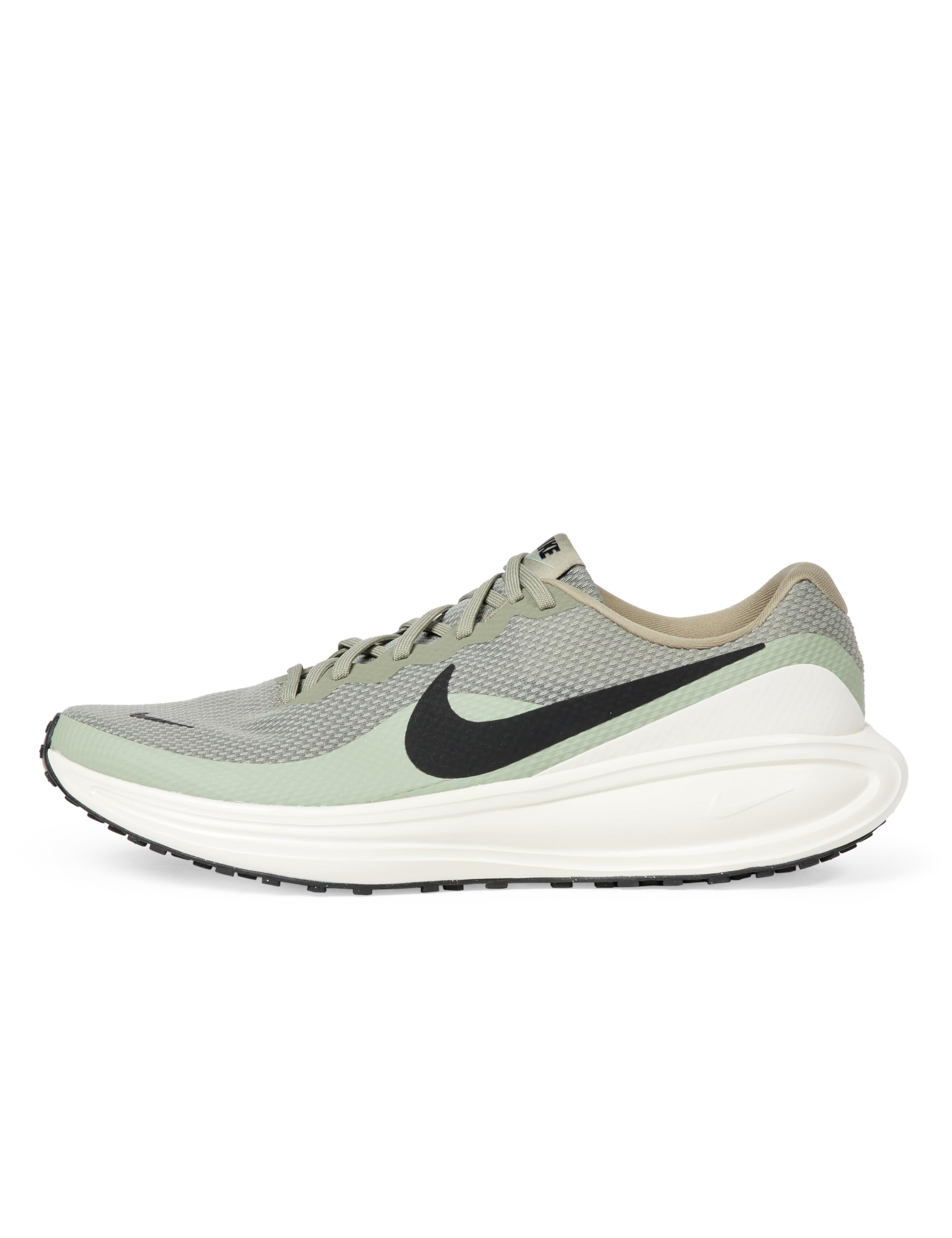 NIKE Men's Revolution 8Sneaker