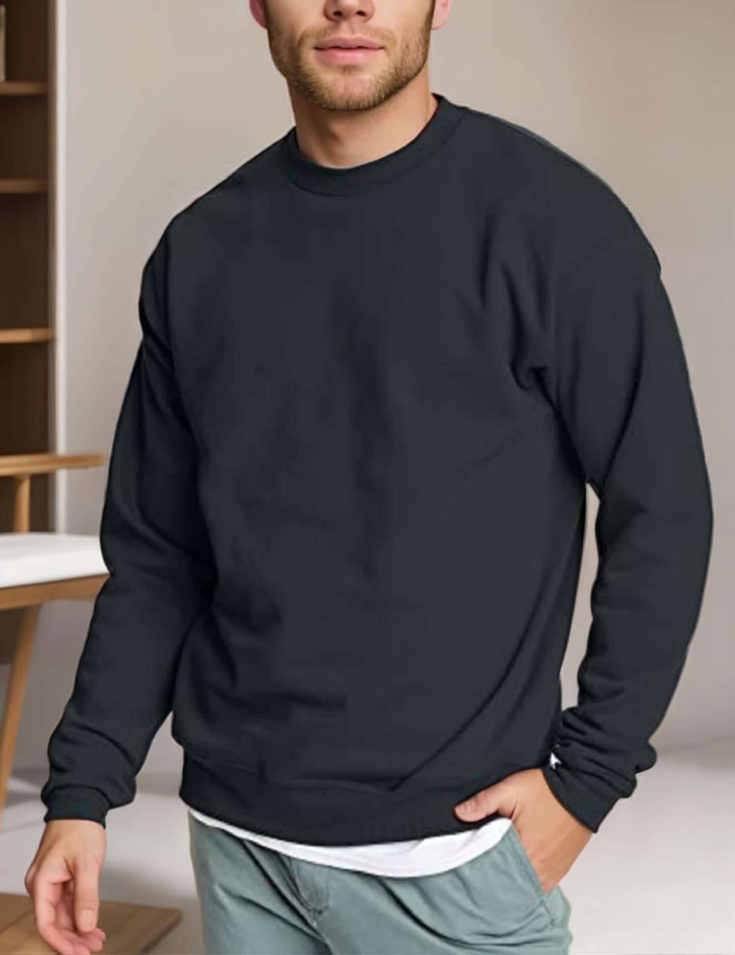 Men's Crew Neck Long Sleeve Lightweight Sweatshirt for Autumn and Winter