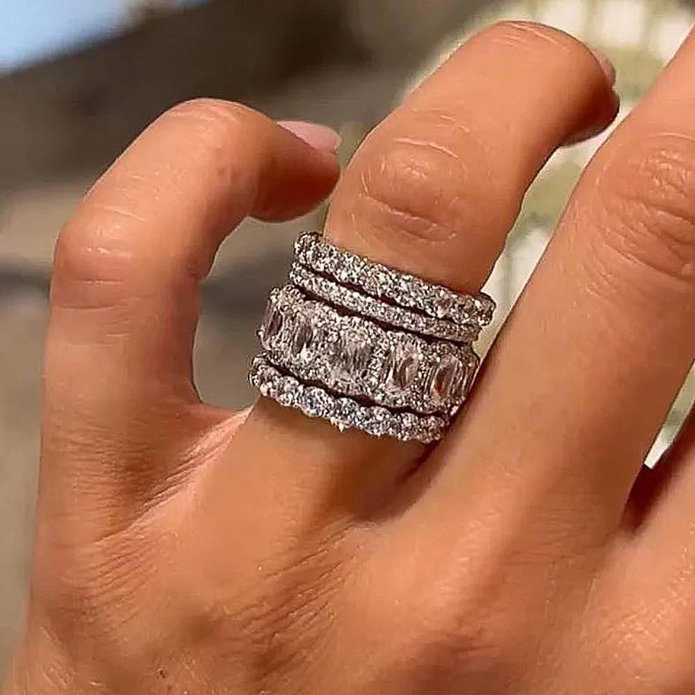 4 Pcs Women Stackable Cubic Zirconia Ring Set