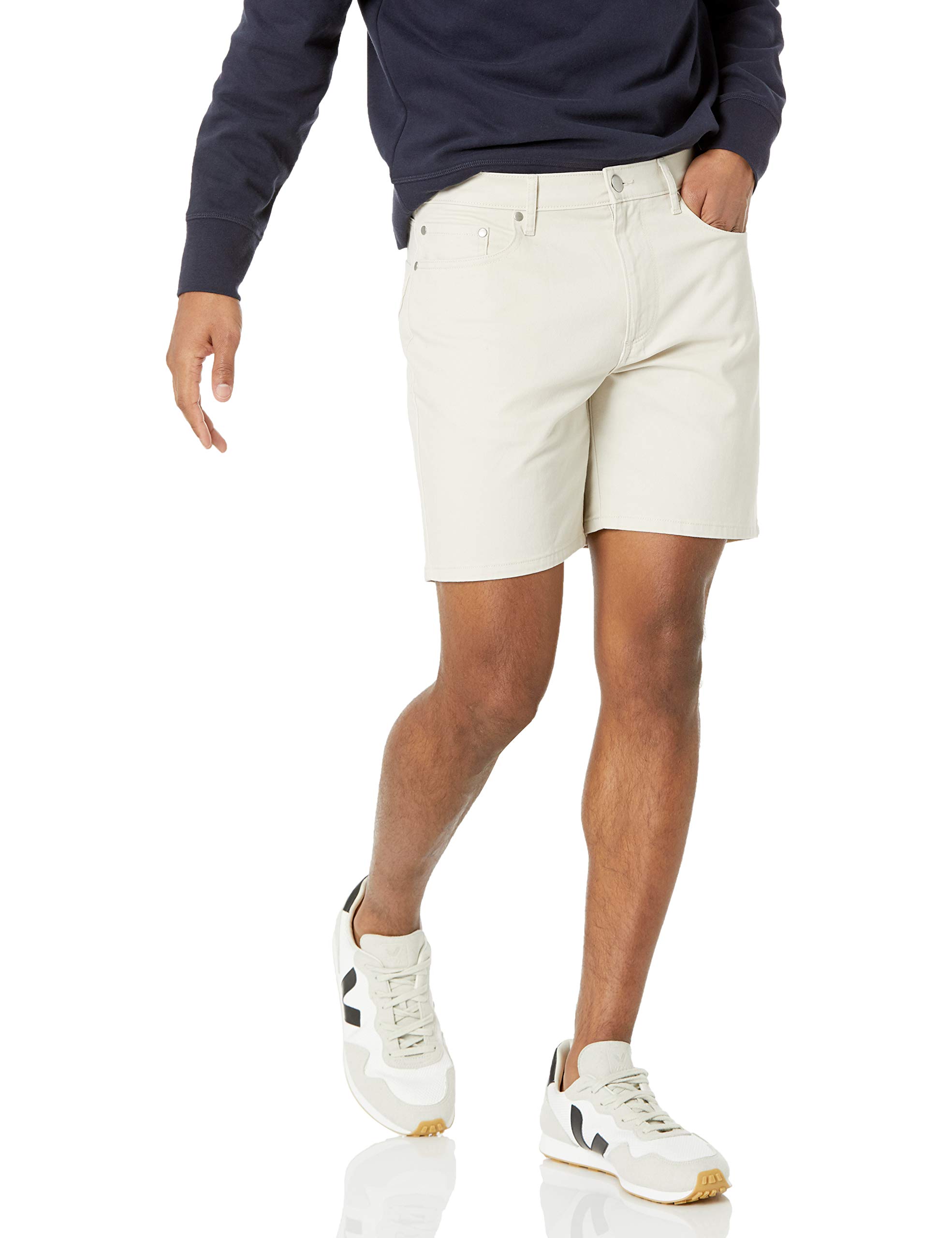 Amazon Essentials Men's Straight Fit 7" (18cm) Stretch 5-Pocket Jean Shorts