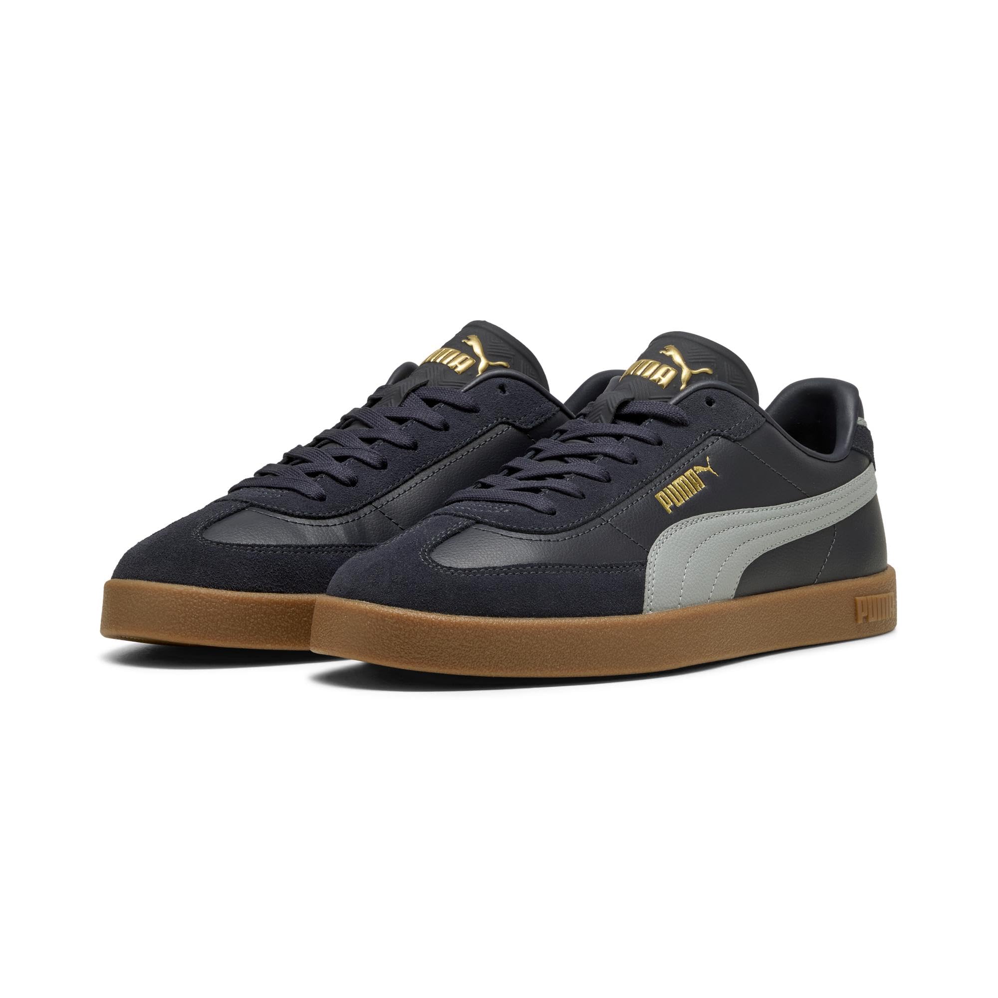 PUMA The Club II Era for Men is a classic and versatile shoe that combines elega