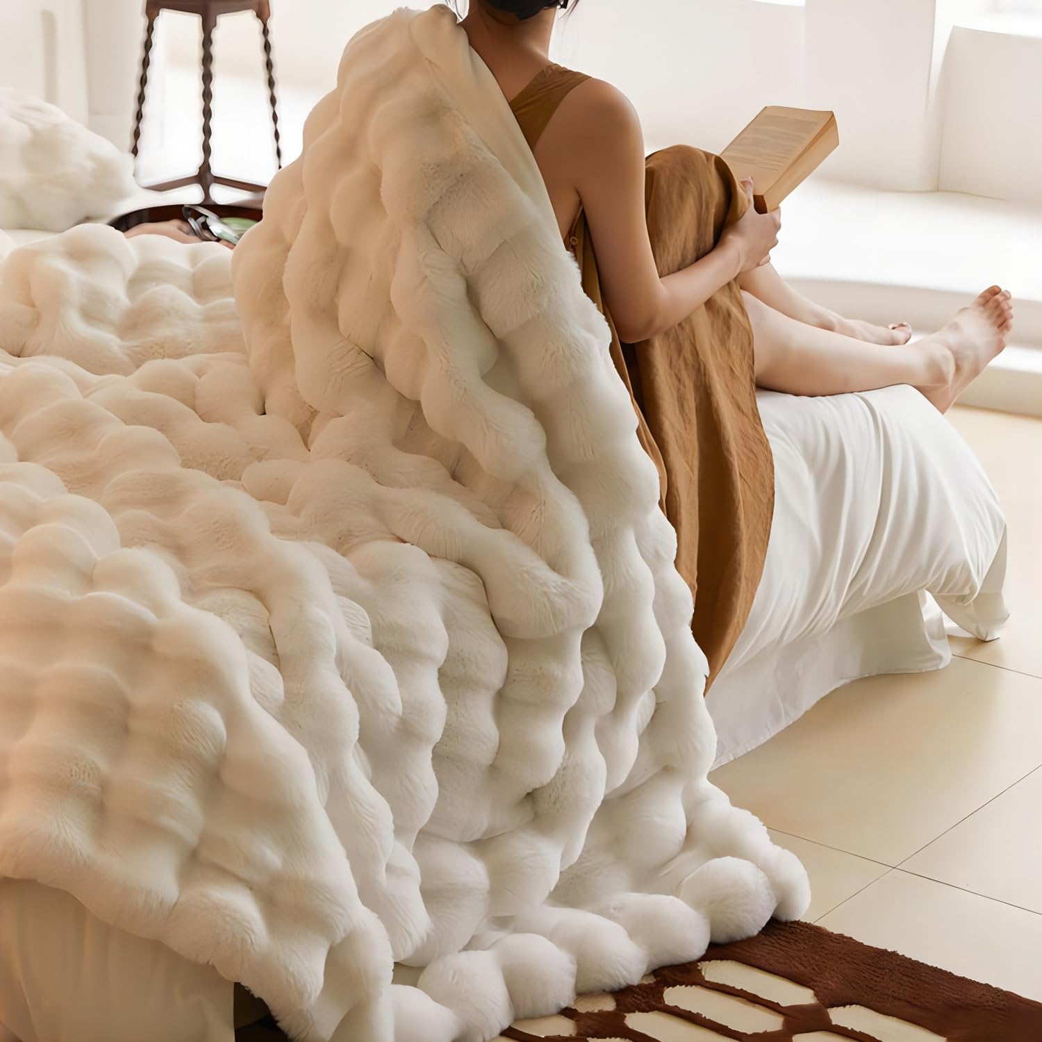 Fluffy Blanket, Single Blanket, Rabbit Fur Style, Round Blanket, 2 Pieces