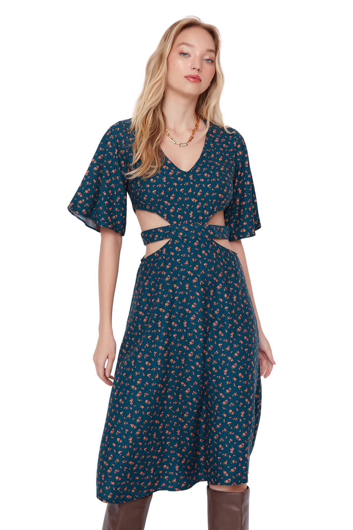 Trendyol Women's Women's Regular Asymmetric V-Neck Woven Dress