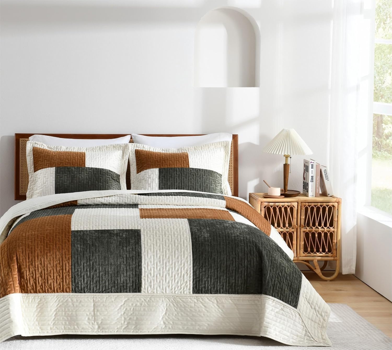Grassix Velvet Quilt Set Queen Size, Luxury Patchwork Design, Green Caramel