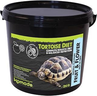 Komodo Complete Holistic Tortoise Diet Fruit and Flower 2 kg tub | High-fibre grazing food for Hermann, Horsfield & Mediterranean tortoises – natural, low protein, feed with fresh greens
