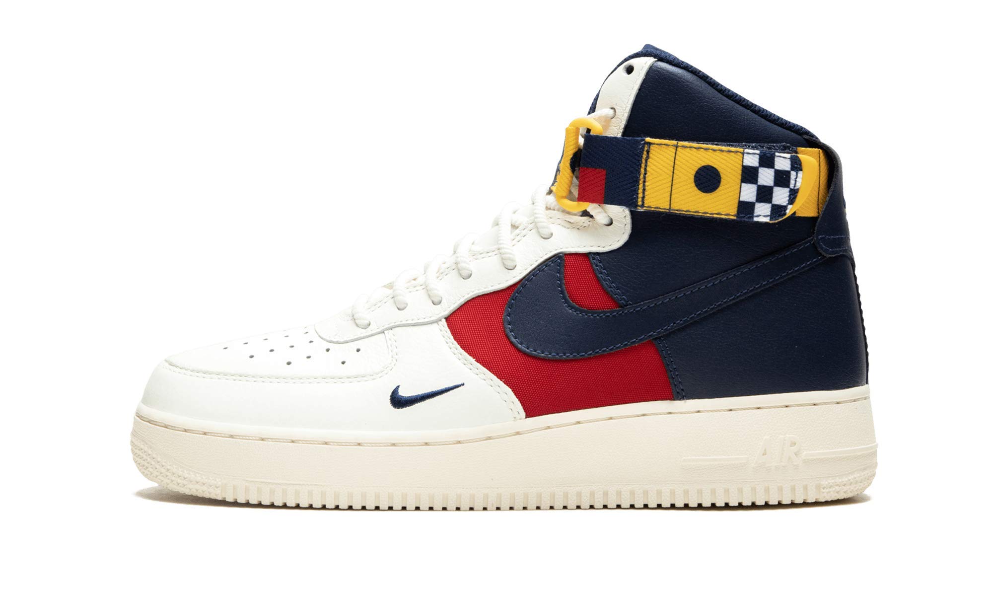 NIKE Air Force 1 '07 Lv8, Men's Basketball Shoe