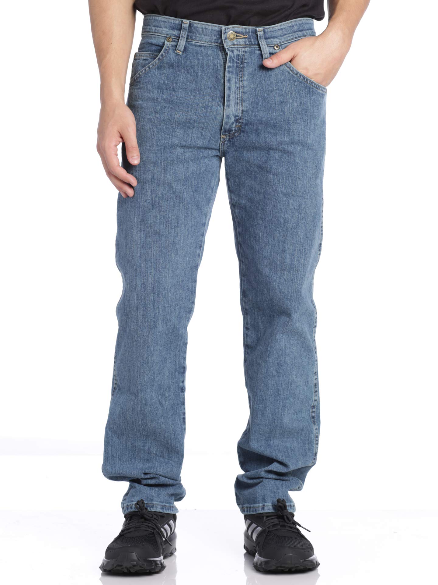 Wrangler Men's Rugged Wear Classic Fit Jean