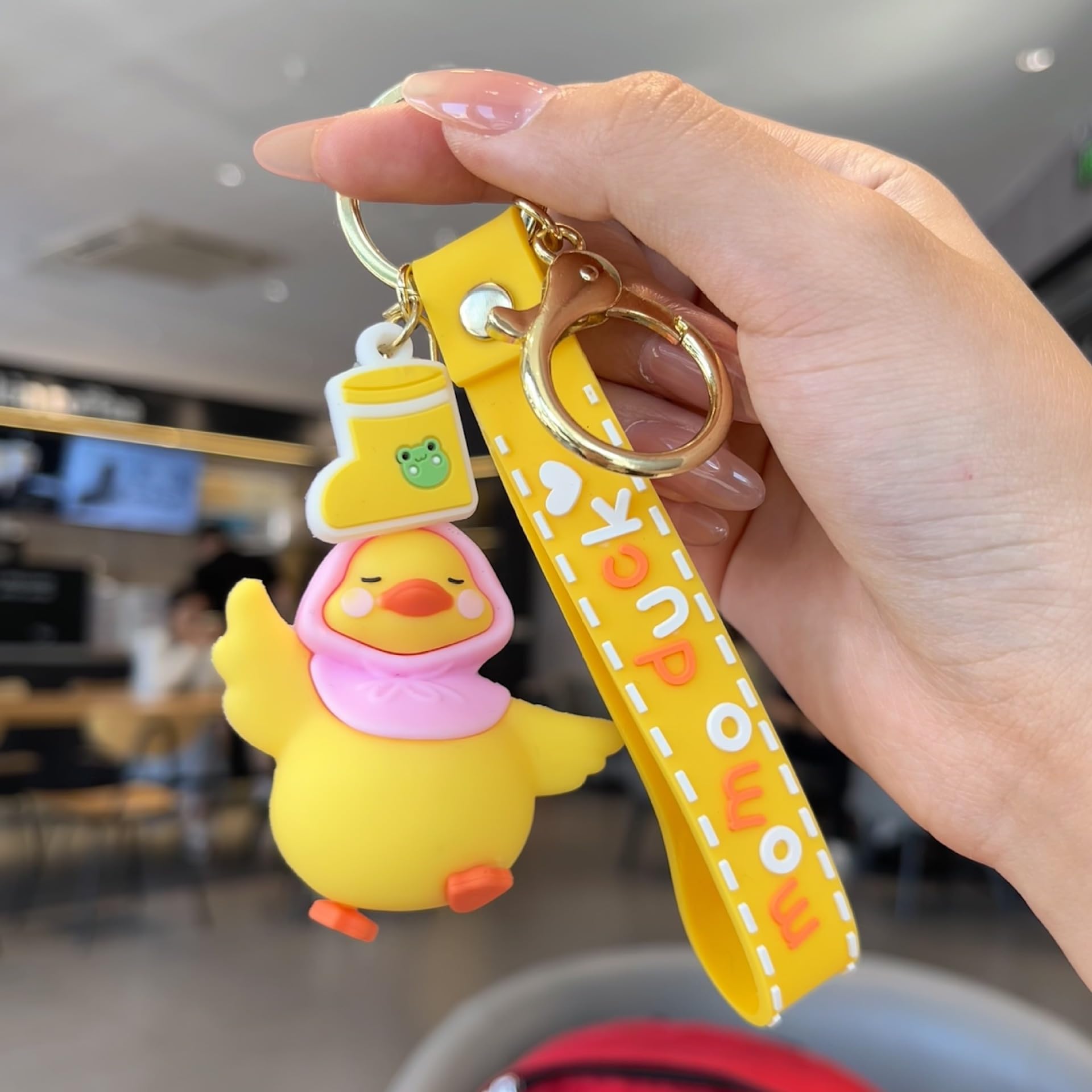 Adorable Yellow Bad Duck Couple Keychain Vivid Cartoon Animal Pendant Keychain f