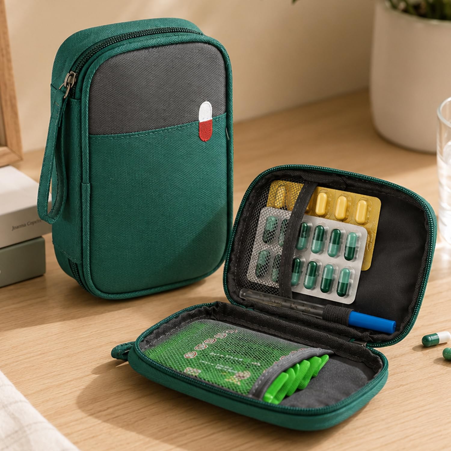 Portable Pill Organizer Travel Small Medicine Pouch Mini First Aid Bag with Zipp