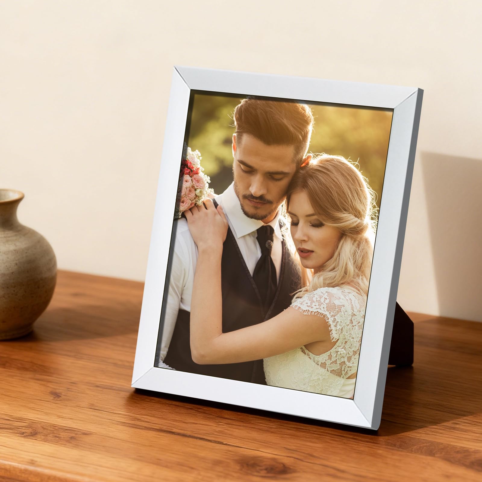 Modern 5x7 Picture Frame Set with Smooth Edges and Contemporary Style Hanging Ta