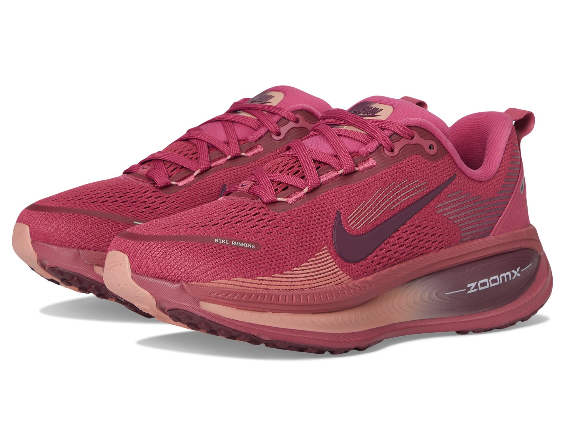NIKE Women's Vomero 18Road Running Shoe