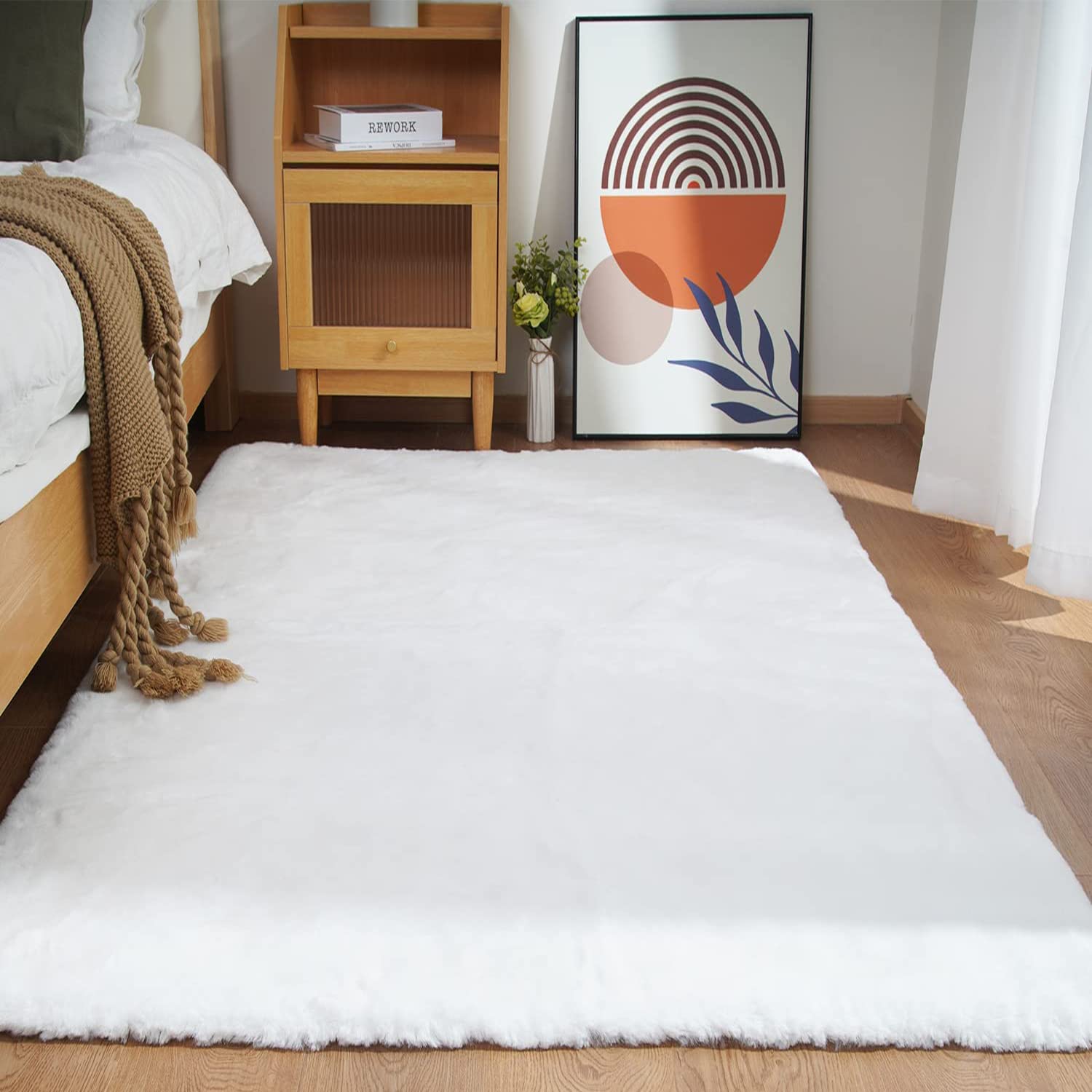 Ghouse Ultra Soft Faux Rabbit Fur Rug 4x6, Machine Washable Area Rugs for Bedroo