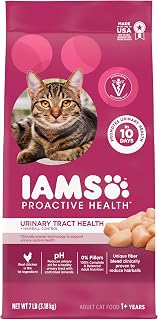 IAMS Proactive Health Urinary Tract Health Dry Cat Food, Chicken, 7 lb | Veterinarian-recommended, reduces urinary pH, hairball control, vitamin E for immune health, real chicken #1 ingredient