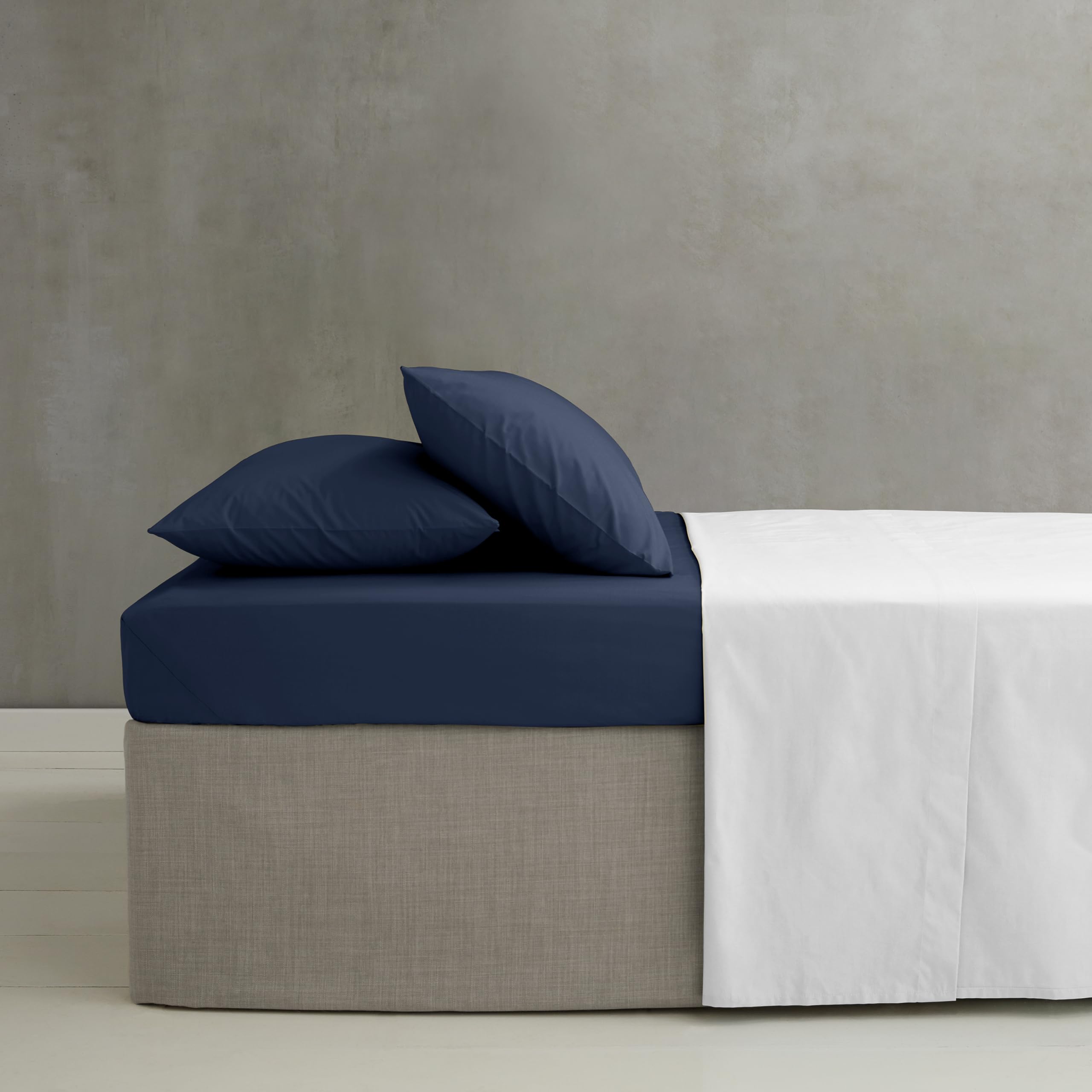 Catherine Lansfield Easy Iron Percale Combed Extra Deep King Fitted Sheet Navy B