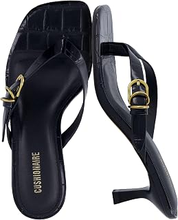 CUSHIONAIRE Marlin - Sandalias de tacón bajo para mujer, estilo tanga, elegantes, con cierre de hebilla ajustable, negro (Black Croco), 8
