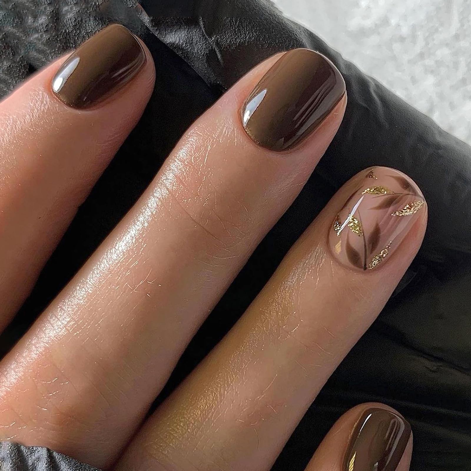24pcs Short Square Press-On Nails, Glossy Brown French Tip Fake Nails, Natural A