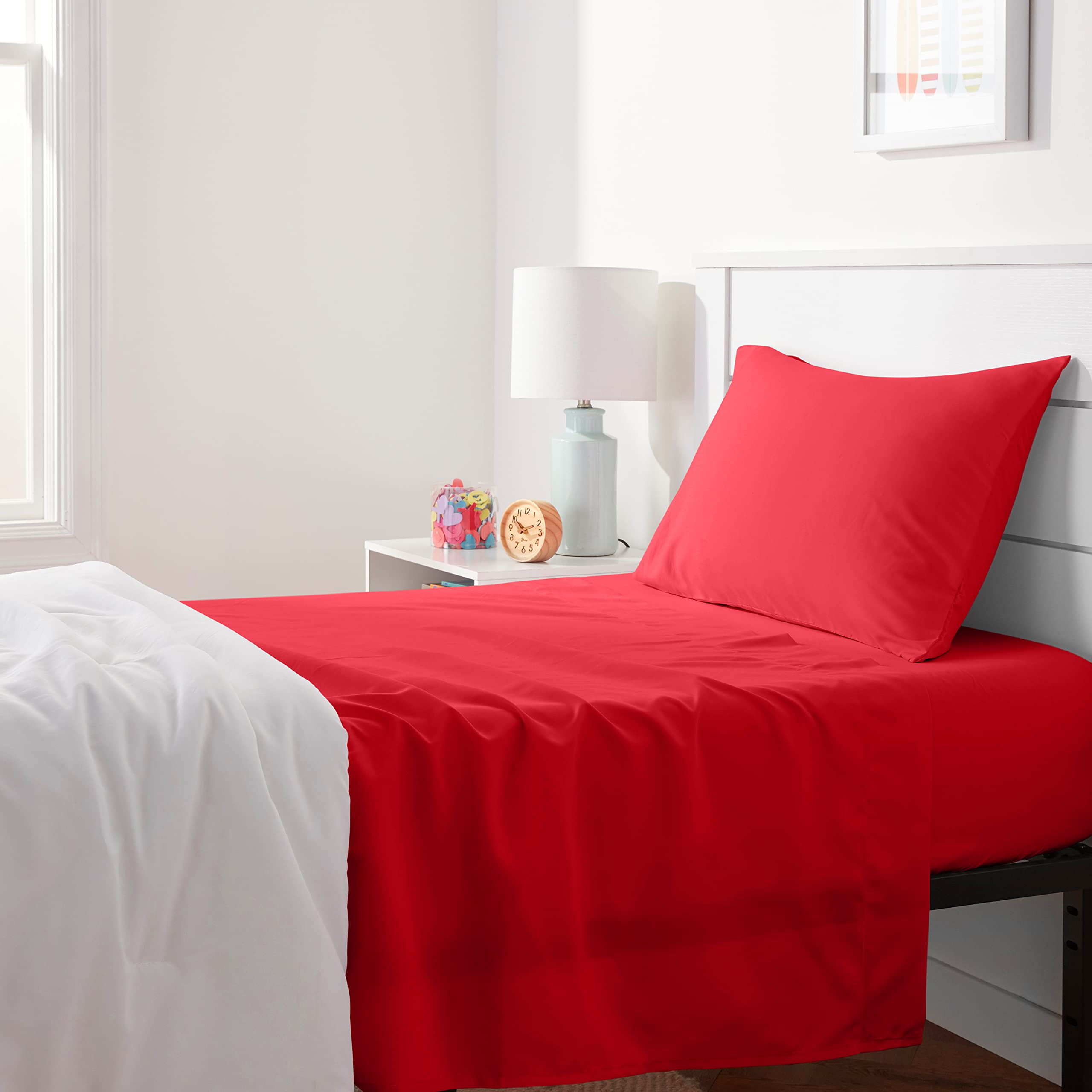 Amazon Basics Kid's Soft, Breathable, Machine Washable Microfiber 3-Piece Sheet 