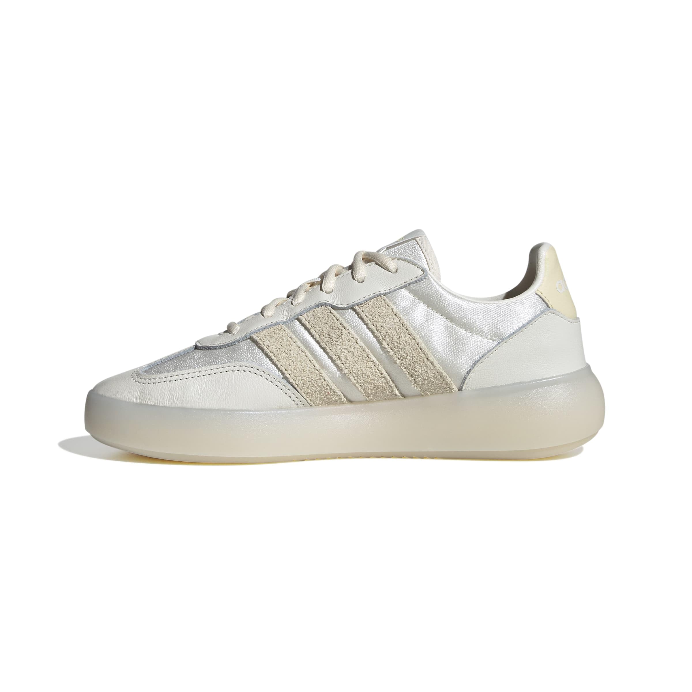 adidas Women's Barreda Decode Basketball