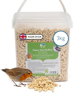 RSPB - Super Suet Pellets for Wild Birds, Common Garden Bird and Robin Food, High Protein, Suitable for Year-Round Feeding, Made in the UK (Mealworms) (3kg Tub)
