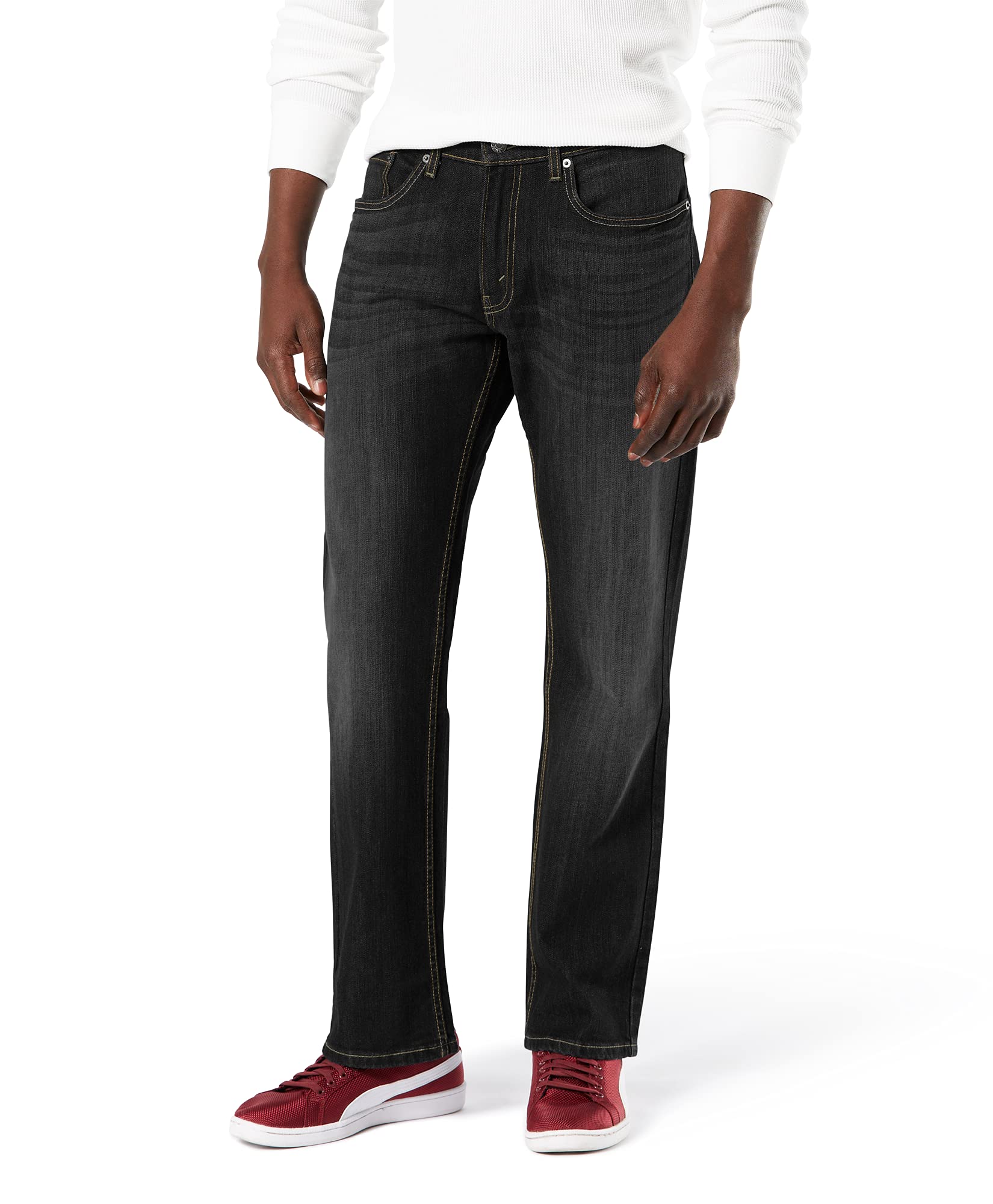 Signature Men's Relaxed Fit Jeans