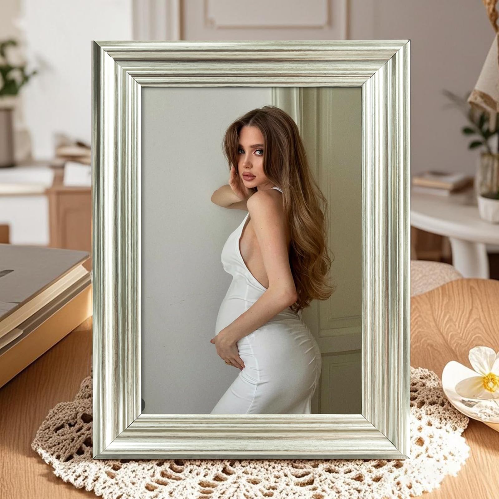 4x6 inch Gallery Picture Frame Vertical Design for Table Top or Wall Display Dec