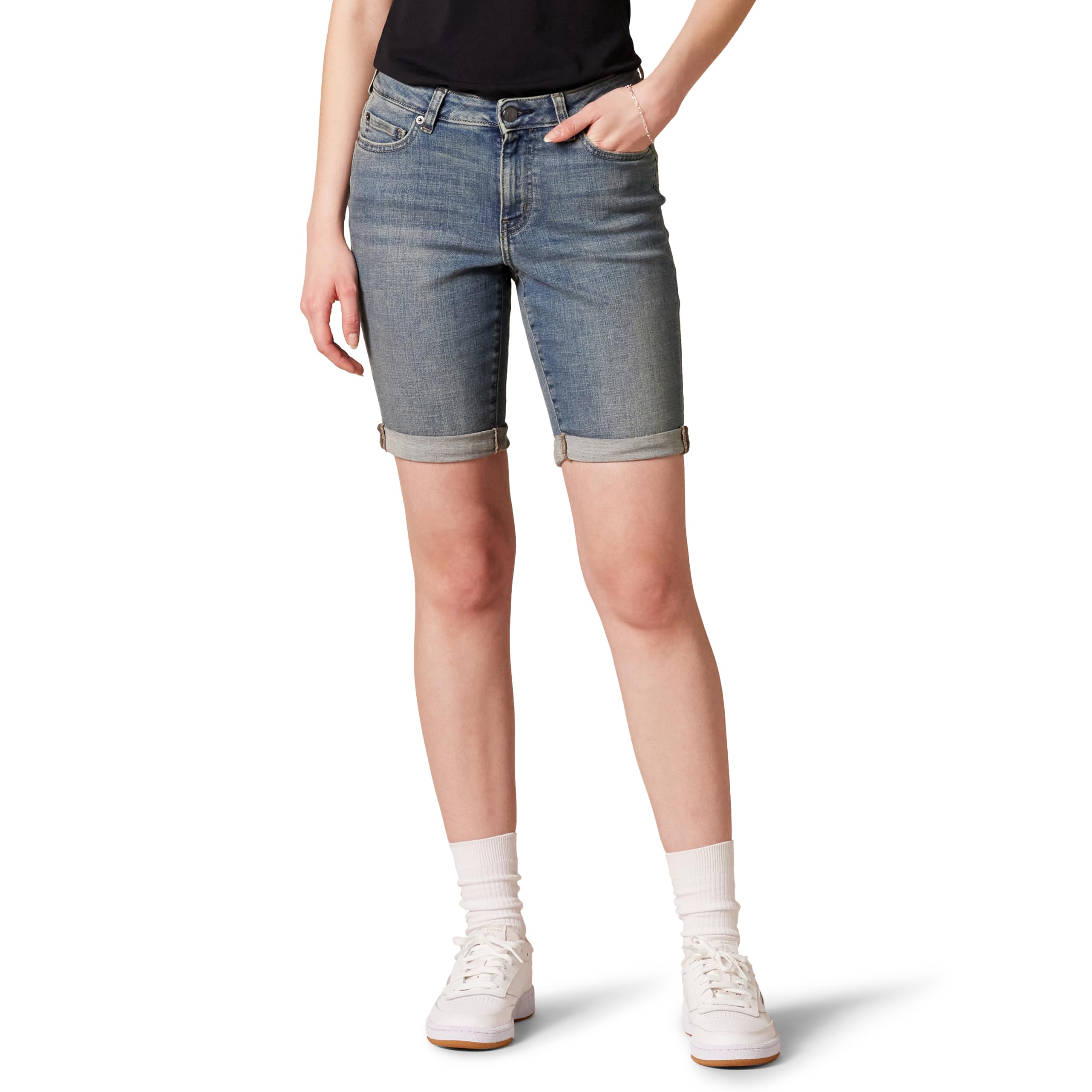 Amazon Essentials Women's Mid Rise Bermuda Shorts Mid Rise Stretch 9 Inches