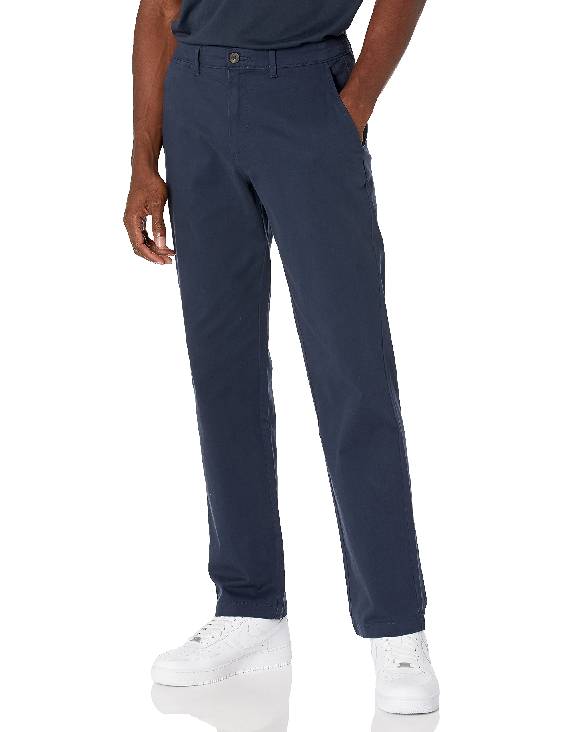 Amazon Essentials Men's Casual Stretch Chino Trousers with Classic Cut