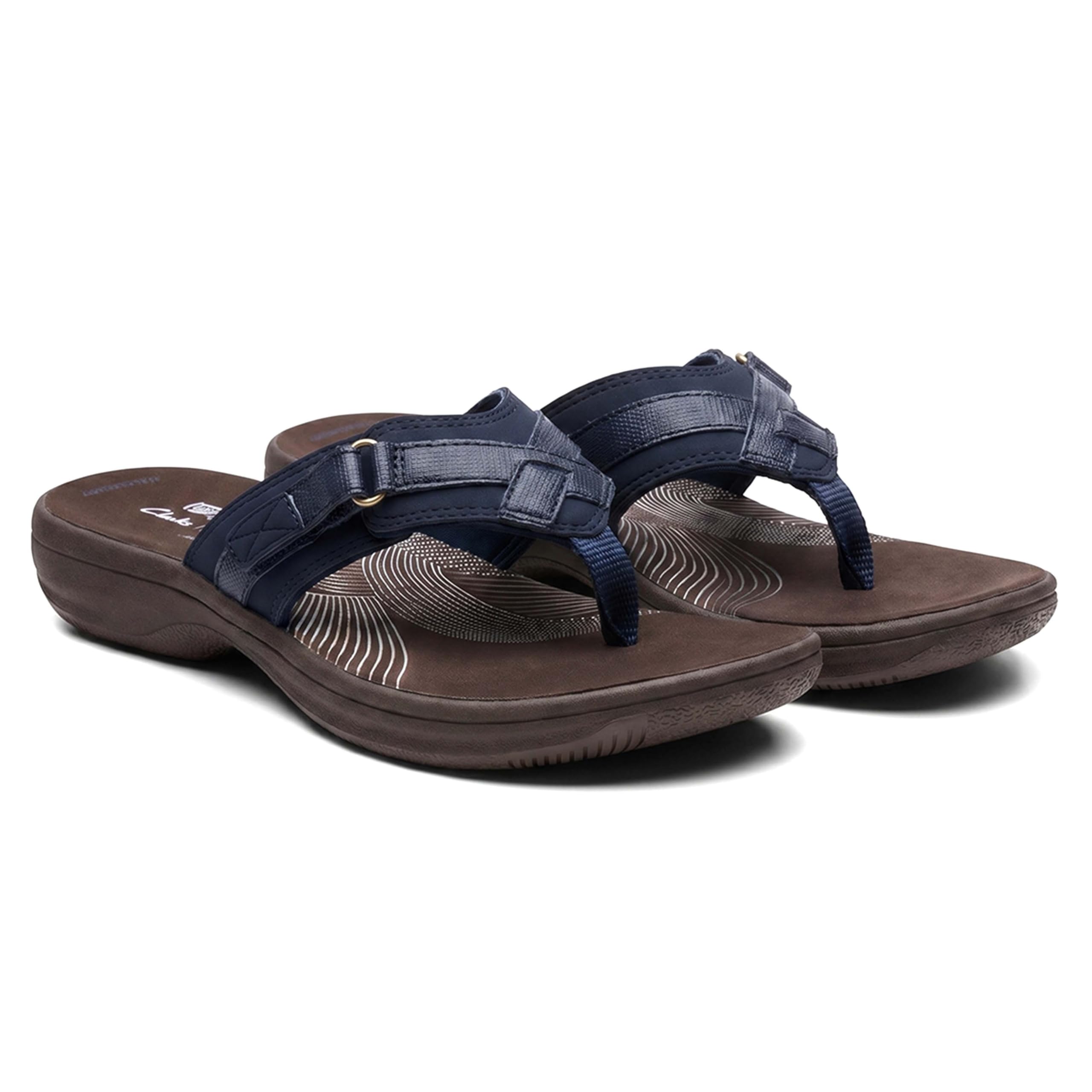 Clarks Womens Breeze Sea Flip-Flop Sandals - Comfortable Flip Flop with Adjustab